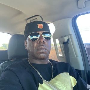 Meet your Posher, Bryon